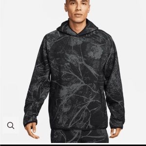 NIKE SPORTSWEAR THERMA-FIT ADV TECH PACK ENGINEERED FLORAL PULLOVER HOODIE